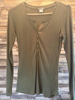 VENUS Olive Ribbed Henley Long-Sleeve Top
